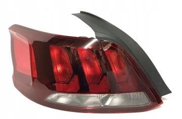 Peugeot 301 Stop Lambası Sol Duysuz 2017 Model ve Sonrası Araçlara Uyumludur